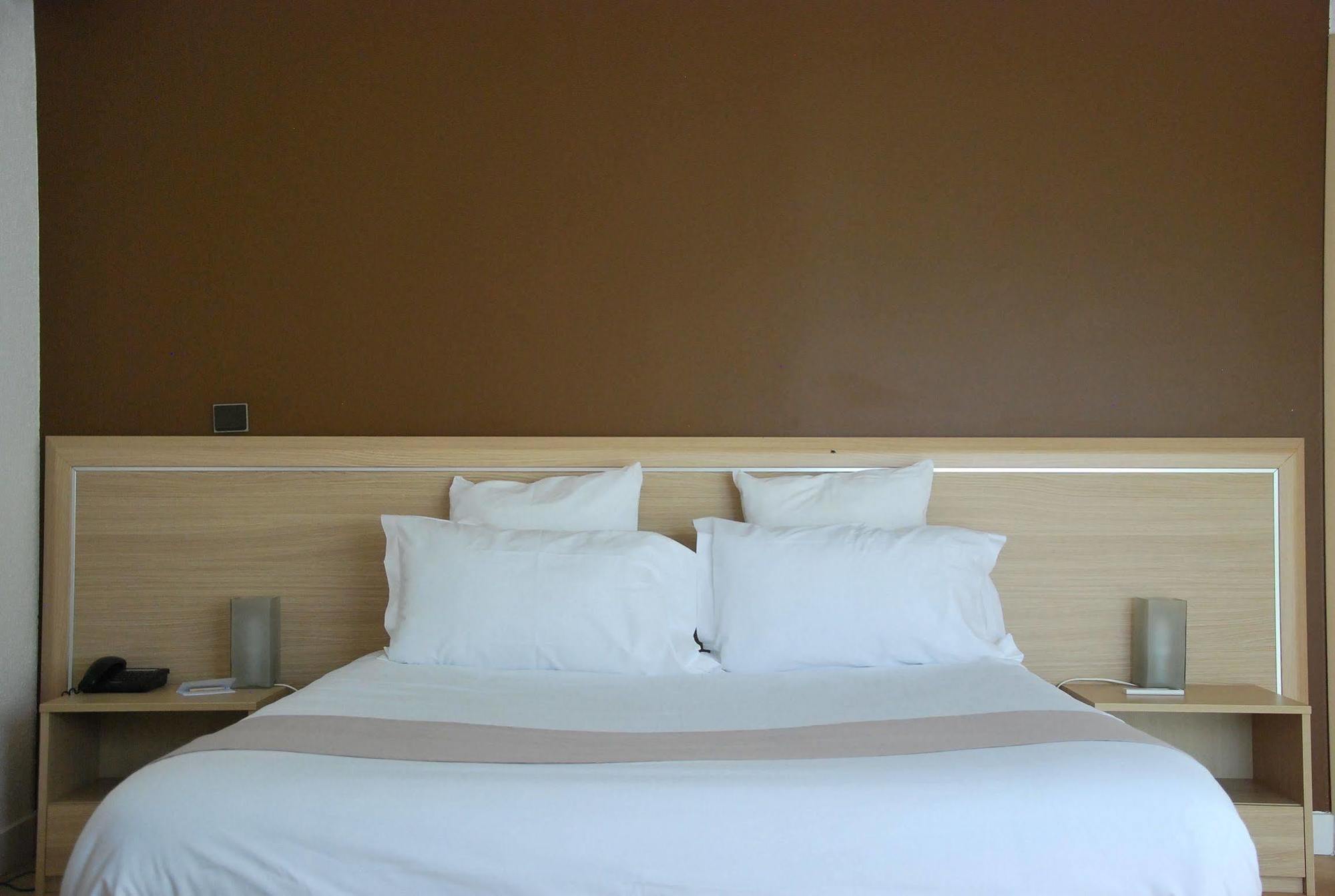 Hotel Le Barry, Toulouse Nord Gratentour Exterior foto